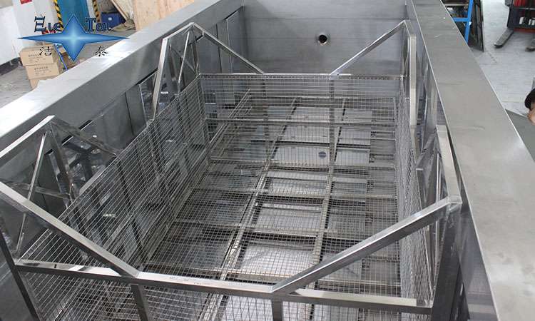 超聲波清洗機(jī)：高效去除表面污漬和細(xì)小污垢的先進(jìn)設(shè)備